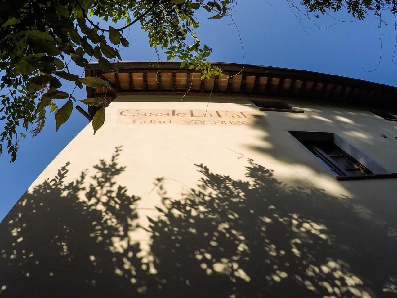 CASALE LA FATA -tipico toscano immerso nelle colline tra Lucca e Versilia, 6 appartamenti indipendenti Camaiore Esterno foto